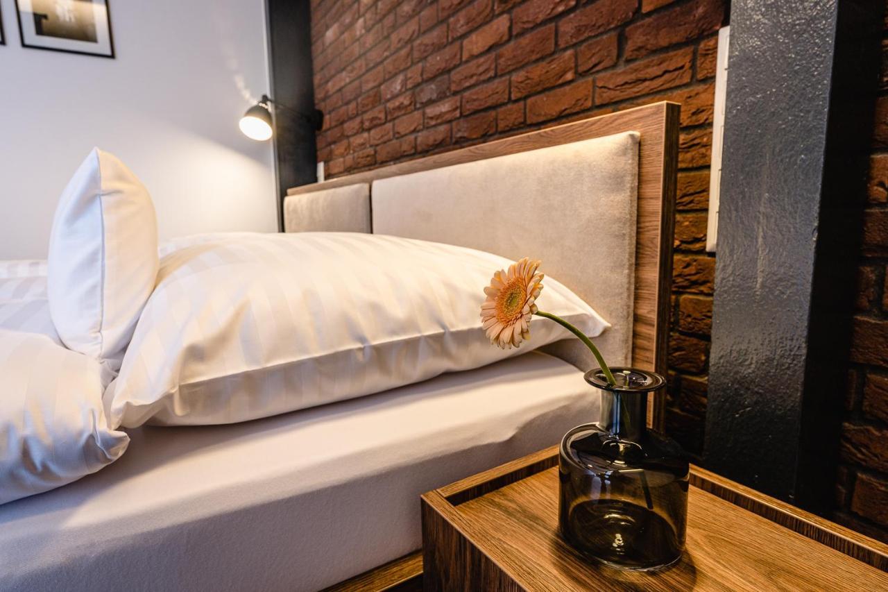 Garni Hotel Dock ブラチスラヴァ エクステリア 写真