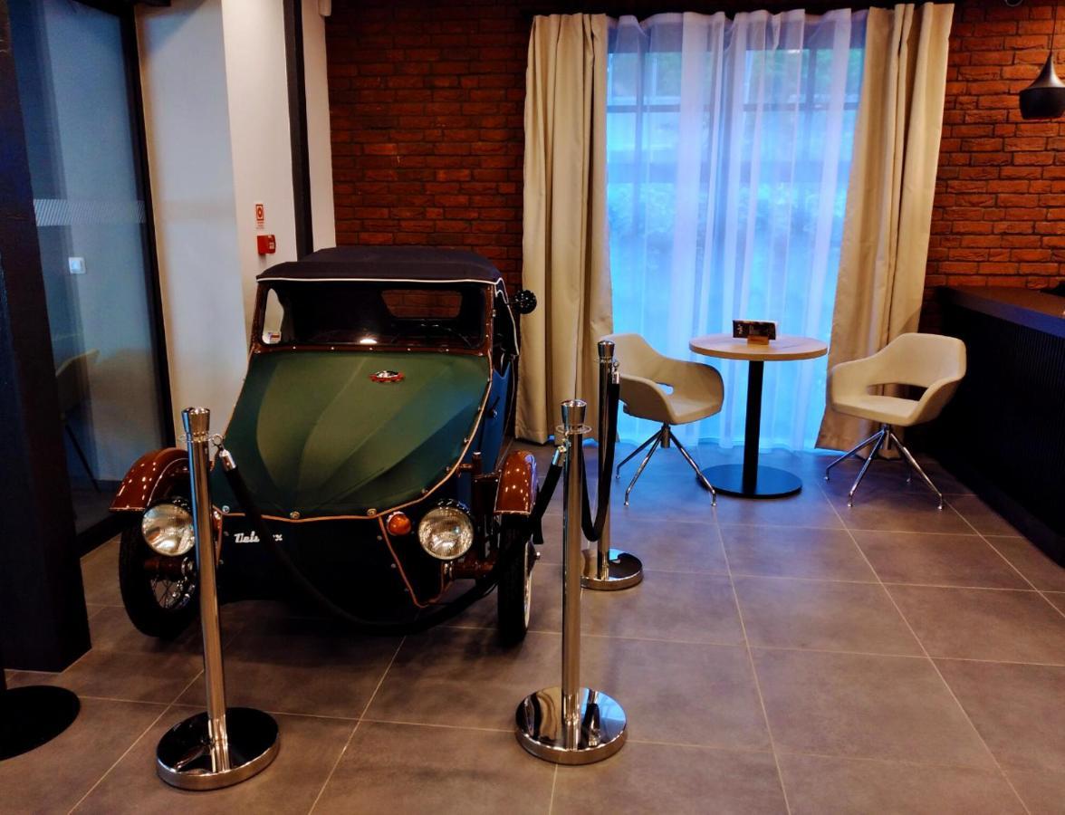 Garni Hotel Dock ブラチスラヴァ エクステリア 写真