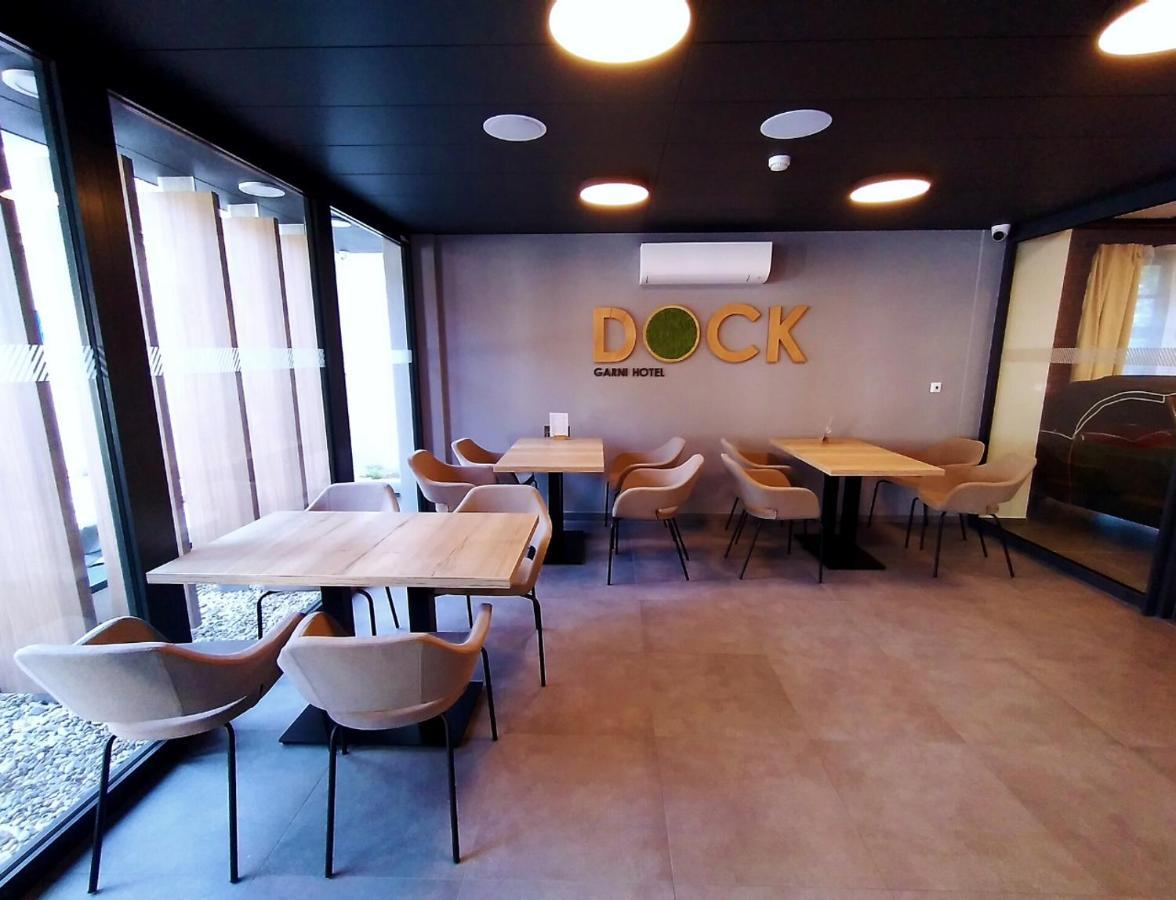 Garni Hotel Dock ブラチスラヴァ エクステリア 写真